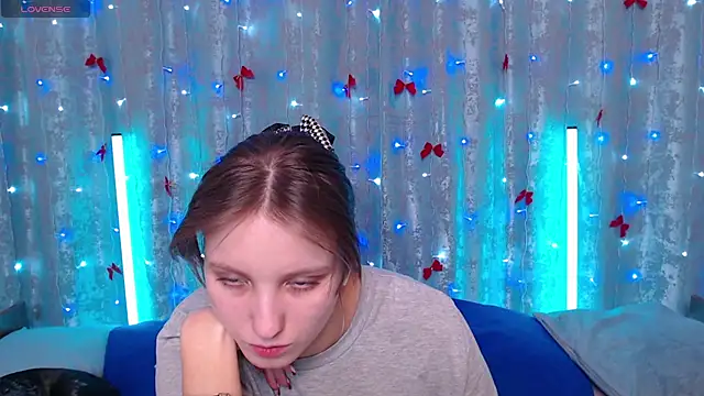 Leonaalove online show from February 6, 12:08 pm