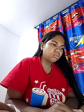 CloeeHills  online show from September 16, 10:23 am