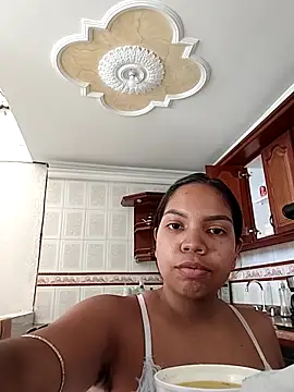 Snapshot of CloeeHills_ chatting on October 3, 5:18 pm CloeeHills  online show from October 3, 5:18 pm