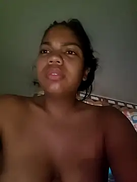 Snapshot of CloeeHills_ chatting on October 8, 11:36 am CloeeHills  online show from October 8, 11:36 am