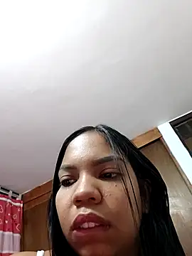 Snapshot of CloeeHills_ chatting on October 18, 6:38 am CloeeHills  online show from October 18, 6:38 am