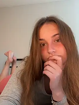 MadilynX777 online show from October 7, 9:41 pm