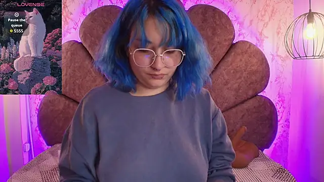 Snapshot of Lilith_curvy chatting on September 13, 7:33 pm Lilith curvy online show from September 13, 7:33 pm