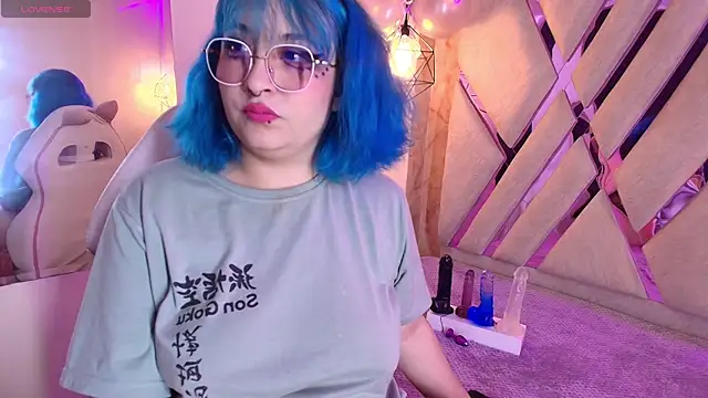 Snapshot of Lilith_curvy chatting on October 3, 8:03 pm Lilith curvy online show from October 3, 8:03 pm