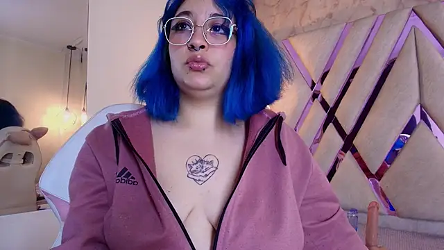 Snapshot of Lilith_curvy chatting on October 22, 7:41 pm Lilith curvy online show from October 22, 7:41 pm