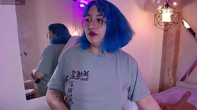 Snapshot of Lilith_curvy chatting on September 20, 8:07 pm Lilith curvy online show from September 20, 8:07 pm