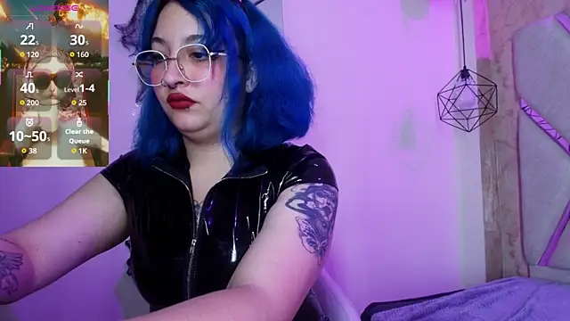 Snapshot of Lilith_curvy chatting on October 29, 9:17 pm Lilith curvy online show from October 29, 9:17 pm