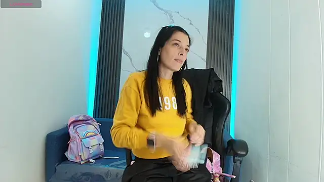 ShaunaDream online show from October 18, 5:10 am