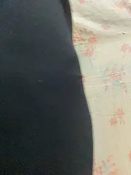 Snapshot of Cuckold-masters-dog chatting on October 15, 11:29 pm Cuckold-masters-dog online show from October 15, 11:29 pm