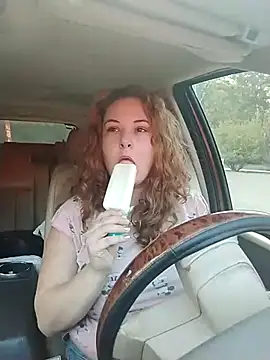 Snapshot of LacyLaurent chatting on October 26, 10:16 pm LacyLaurent online show from October 26, 10:16 pm