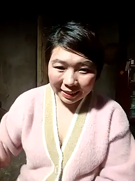 quynhkoolbae online show from February 19, 12:37 pm