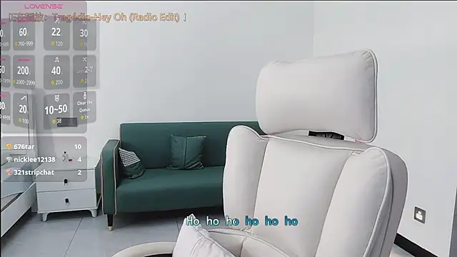 Snapshot of Lcey_66 chatting on October 29, 1:10 am Lcey 66 online show from October 29, 1:10 am