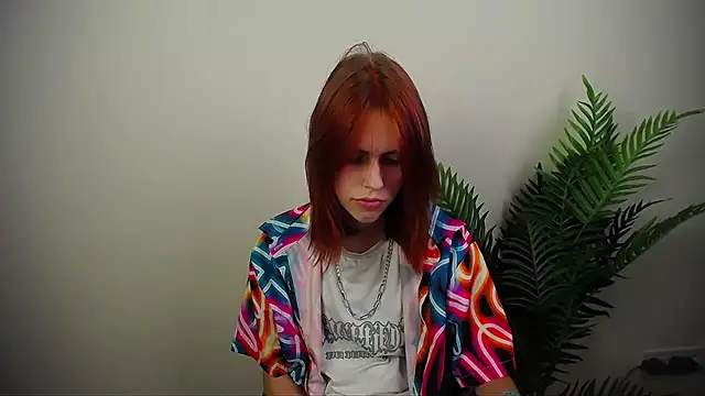 Snapshot of GuessMe___ chatting on October 1, 7:19 pm GuessMe online show from October 1, 7:19 pm