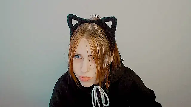 Snapshot of GuessMe___ chatting on November 2, 5:11 am GuessMe online show from November 2, 5:11 am