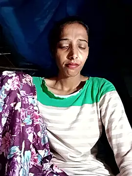 Snapshot of Pinki_thakur_1 chatting on September 25, 11:46 pm Pinki thakur 1 online show from September 25, 11:46 pm