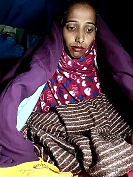 Snapshot of Pinki_thakur_1 chatting on October 28, 9:08 pm Pinki thakur 1 online show from October 28, 9:08 pm