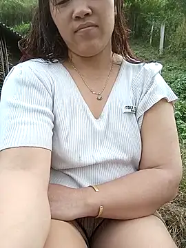 Snapshot of miumiu_00 chatting on October 29, 9:46 am miumiu 00 online show from October 29, 9:46 am