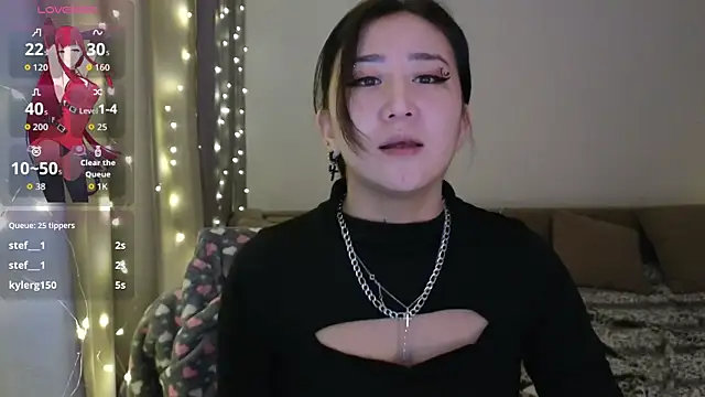 EvaDior13 online show from November 6, 8:15 pm