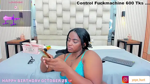 nahomye teylor online show from October 15, 3:20 am