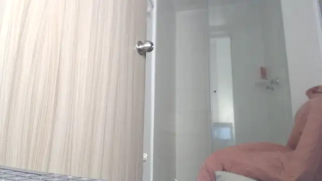   abrill   online show from March 5, 4:41 am