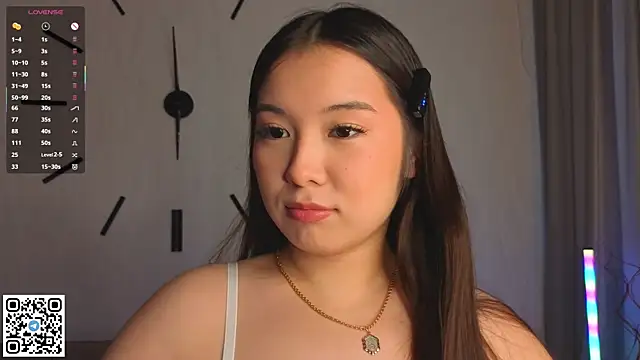 Snapshot of AlberthaEscue chatting on October 8, 4:28 am AlberthaEscue online show from October 8, 4:28 am