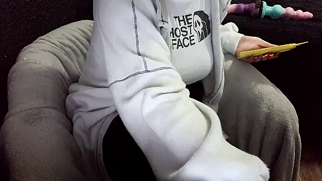 fetishslut4u online show from September 29, 4:17 am