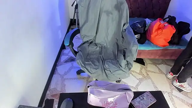 alison moon7 online show from November 19, 2:17 pm