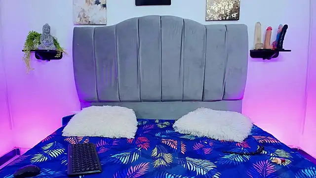 Maddy Esther online show from September 19, 7:24 pm