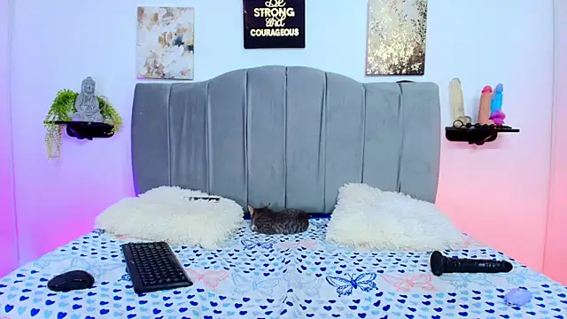 Maddy Esther online show from September 27, 7:21 pm