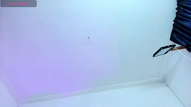 Maddy Esther online show from October 29, 7:16 pm