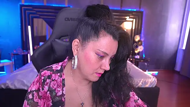 Snapshot of ValeryRosseee chatting on September 9, 6:57 am ValeryRosseee online show from September 9, 6:57 am