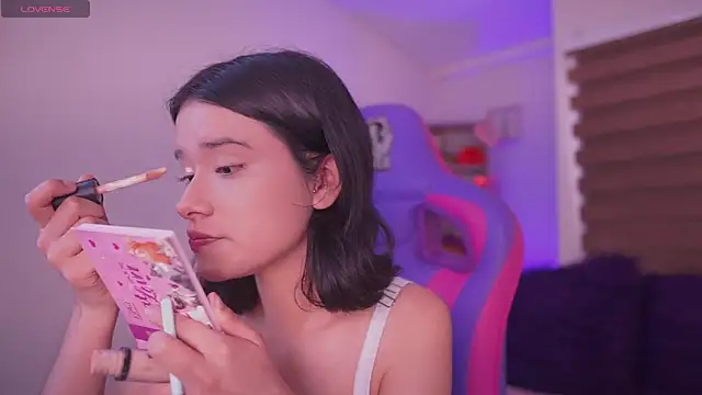 Lana Dreams  online show from October 3, 4:56 pm