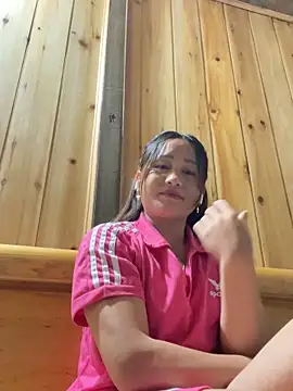 phungtiti online show from October 6, 2:12 pm