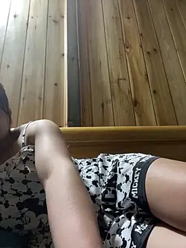 phungtiti online show from November 27, 9:34 am