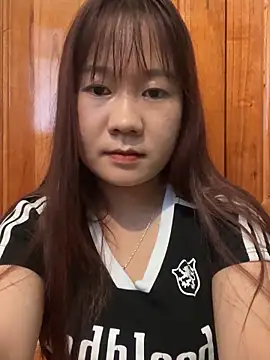 Snapshot of qinejr37 chatting on October 1, 5:56 am qinejr37 online show from October 1, 5:56 am