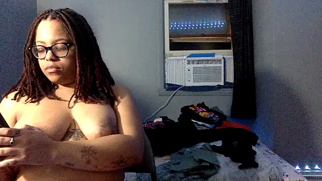 Kingstrokezxx online show from February 12, 1:40 am