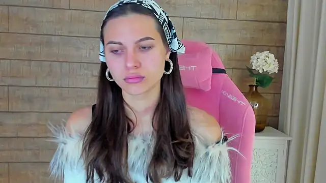 AlisaVersailles online show from October 2, 4:06 am