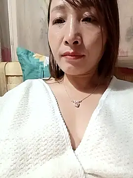 Snapshot of Missa_kute20 chatting on October 16, 10:23 pm Missa kute20 online show from October 16, 10:23 pm