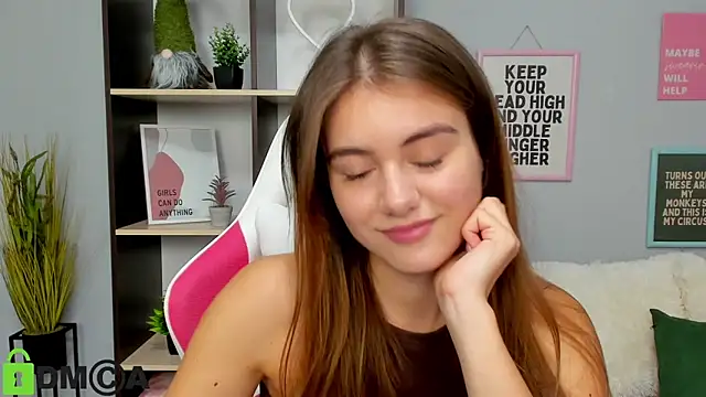 TracySpark online show from October 31, 8:51 am