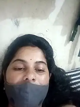 Snapshot of JULEE-740 chatting on October 5, 9:03 am JULEE-740 online show from October 5, 9:03 am