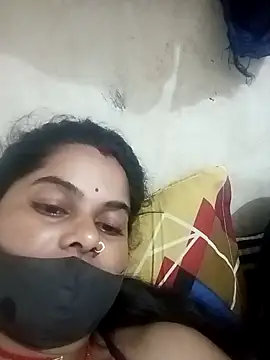 Snapshot of JULEE-740 chatting on October 13, 11:07 pm JULEE-740 online show from October 13, 11:07 pm