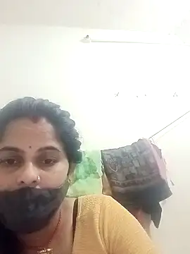 Snapshot of JULEE-740 chatting on September 20, 8:34 am JULEE-740 online show from September 20, 8:34 am