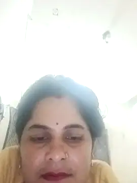 Snapshot of JULEE-740 chatting on October 8, 10:19 am JULEE-740 online show from October 8, 10:19 am