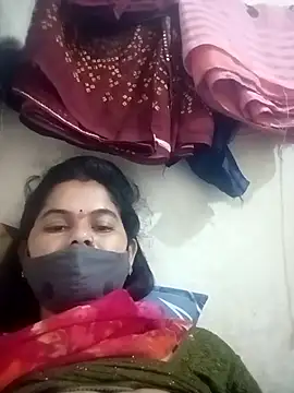 Snapshot of JULEE-740 chatting on November 1, 8:24 pm JULEE-740 online show from November 1, 8:24 pm