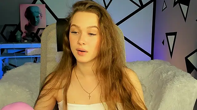 ArielSykes online show from October 8, 6:45 pm