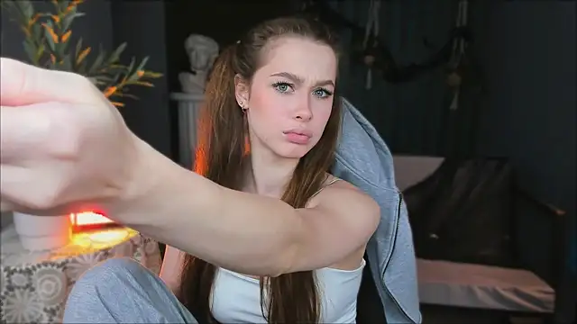 ArielSykes online show from October 28, 6:24 pm