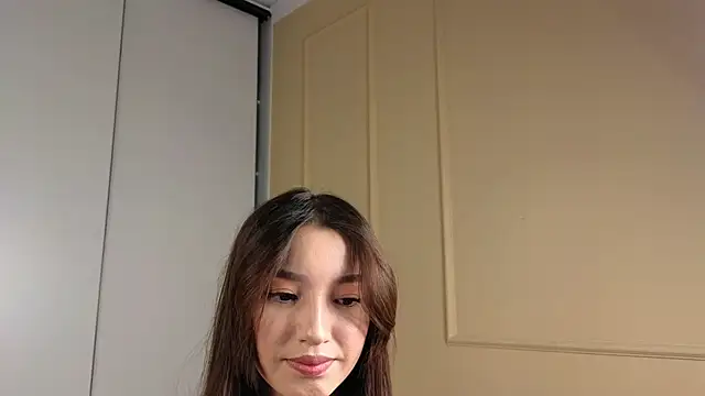 Snapshot of yayongg chatting on October 3, 1:38 pm yayongg online show from October 3, 1:38 pm