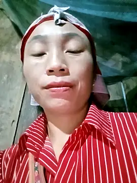 Snapshot of lucybaby00 chatting on October 22, 1:10 am lucybaby00 online show from October 22, 1:10 am