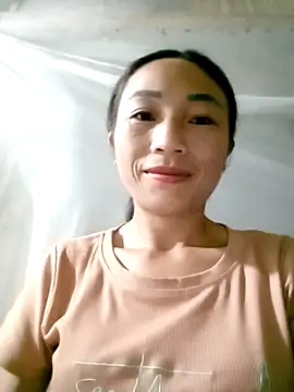 Snapshot of lucybaby00 chatting on September 23, 8:18 pm lucybaby00 online show from September 23, 8:18 pm