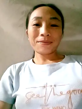 Snapshot of lucybaby00 chatting on October 18, 1:14 pm lucybaby00 online show from October 18, 1:14 pm